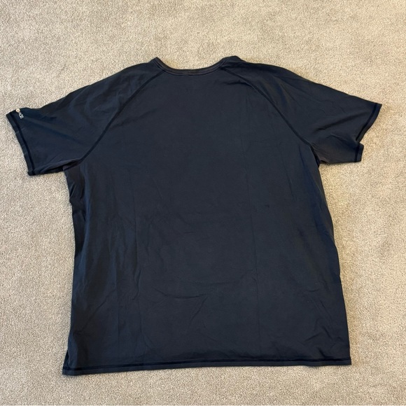 Carhartt T-Shirt - Picture 3 of 3